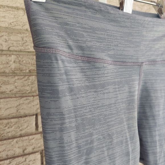 Outdoor Voices Heathered Gray Cropped Yoga Leggings Medium EUC - Picture 3 of 5